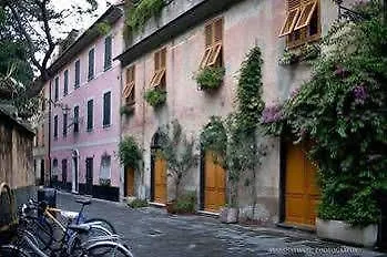 La Pulce Argentata Apartman *